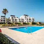 Mar Y Jacuzzi Cerca De Estepona 아파트 *